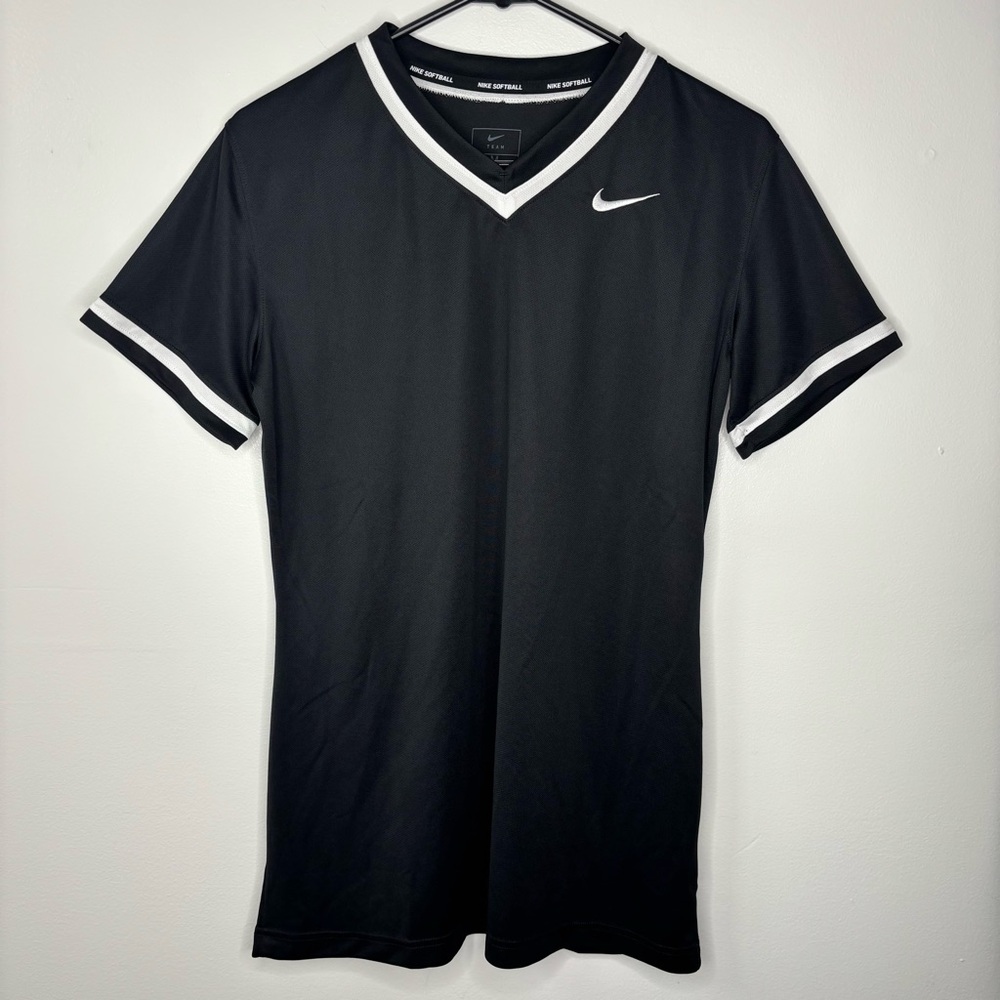 Nike Women’s Softball tee